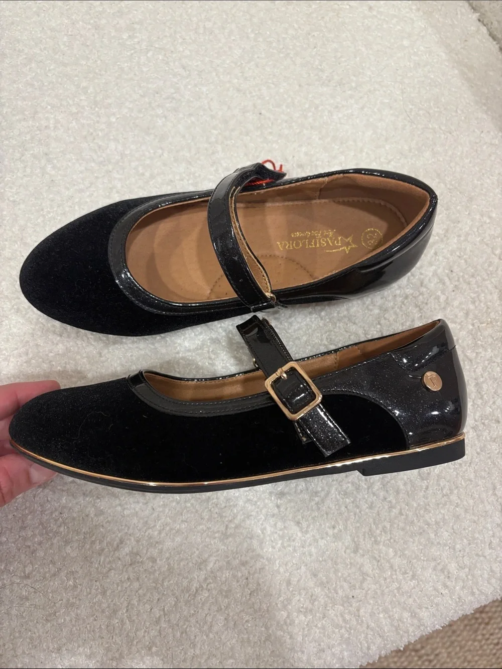 Pasiflora black Mary Jane Dress Shoes with Glossy shimmer back & Strap